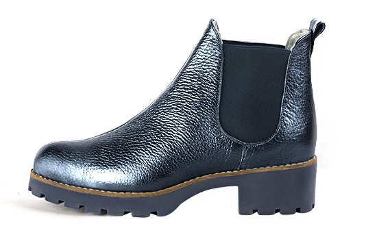 Denim blue women's ankle boots, with elastics. Round toe. Low rubber soles. Profile view - Florence KOOIJMAN